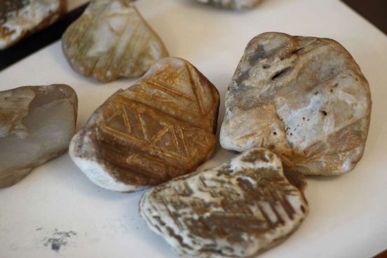 Камни с письменами, найденные на месте Тунгусской катастрофы»